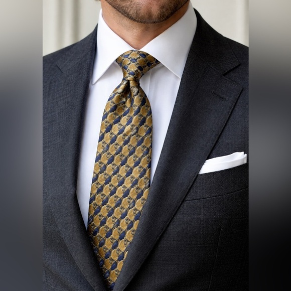 Dior Other - Dior Gold and Navy Geometric Silk Tie